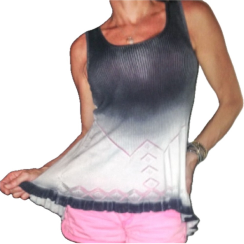 Elena Wang cute top